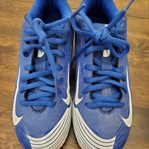 Nike Baseball Boys Size 1.5 Cleats